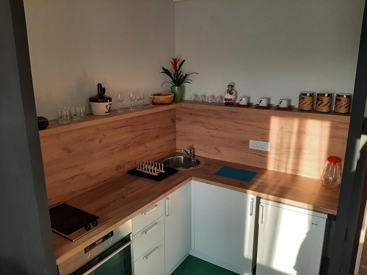 Apartamento Vuk Čačak Exterior foto