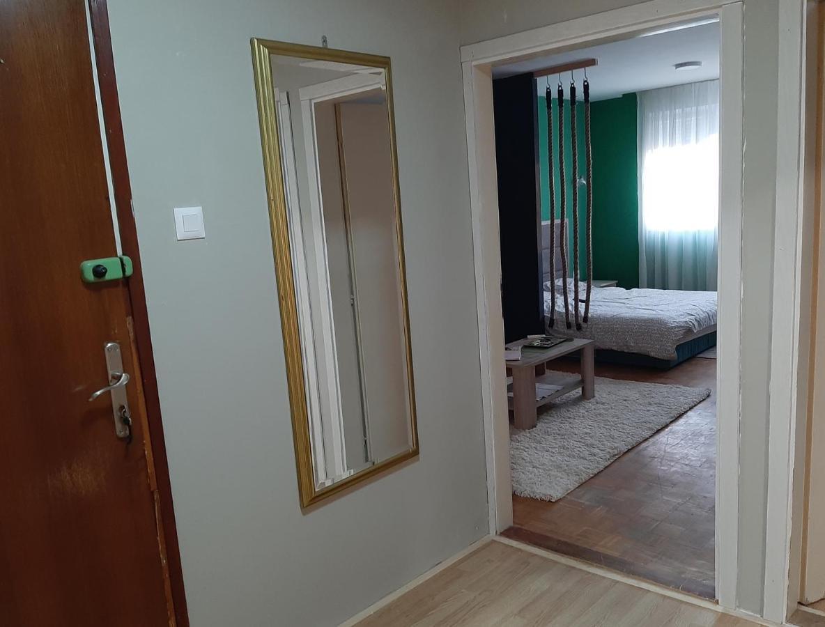 Apartamento Vuk Čačak Exterior foto